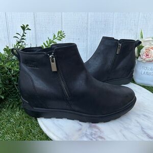 SOREL Evie Il Zip Leather color Black women size 10 NWT winter boots